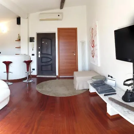Splendida Mansarda Open Space, Finiture Di Lusso. *